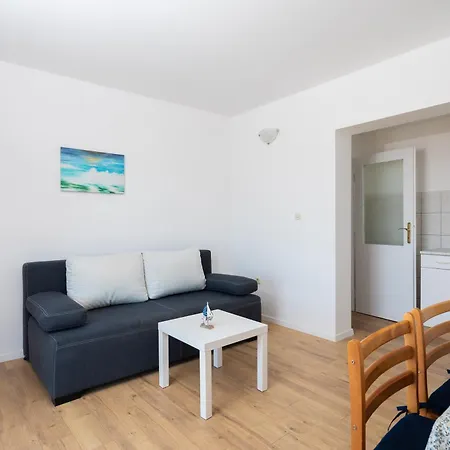 Magnolia Center 1 Μακάρσκα