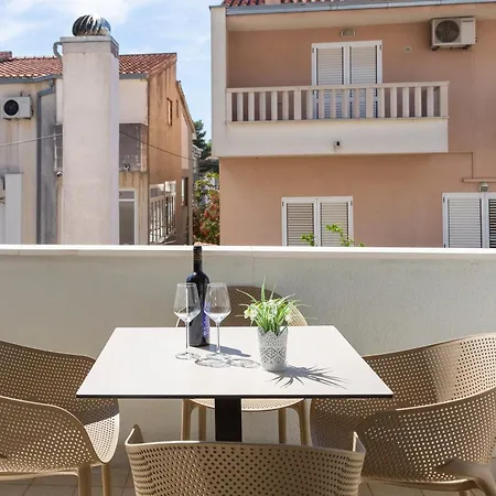 Appartement Magnolia Center 1 *