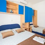Magnolia Center 1 Apartment