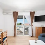 Magnolia Center 1 * Makarska