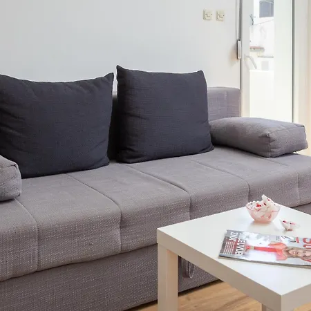 Magnolia Center 1 * Makarska