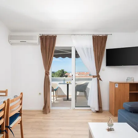 Magnolia Center 1 * מאקרסקה