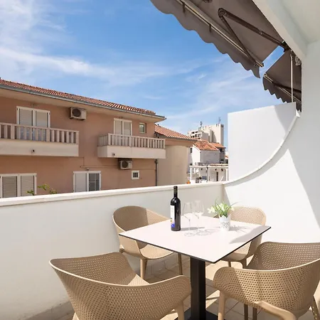 דירה Magnolia Center 1 מאקרסקה