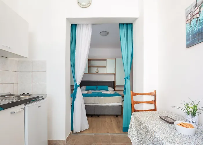 Magnolia Center 1 מאקרסקה